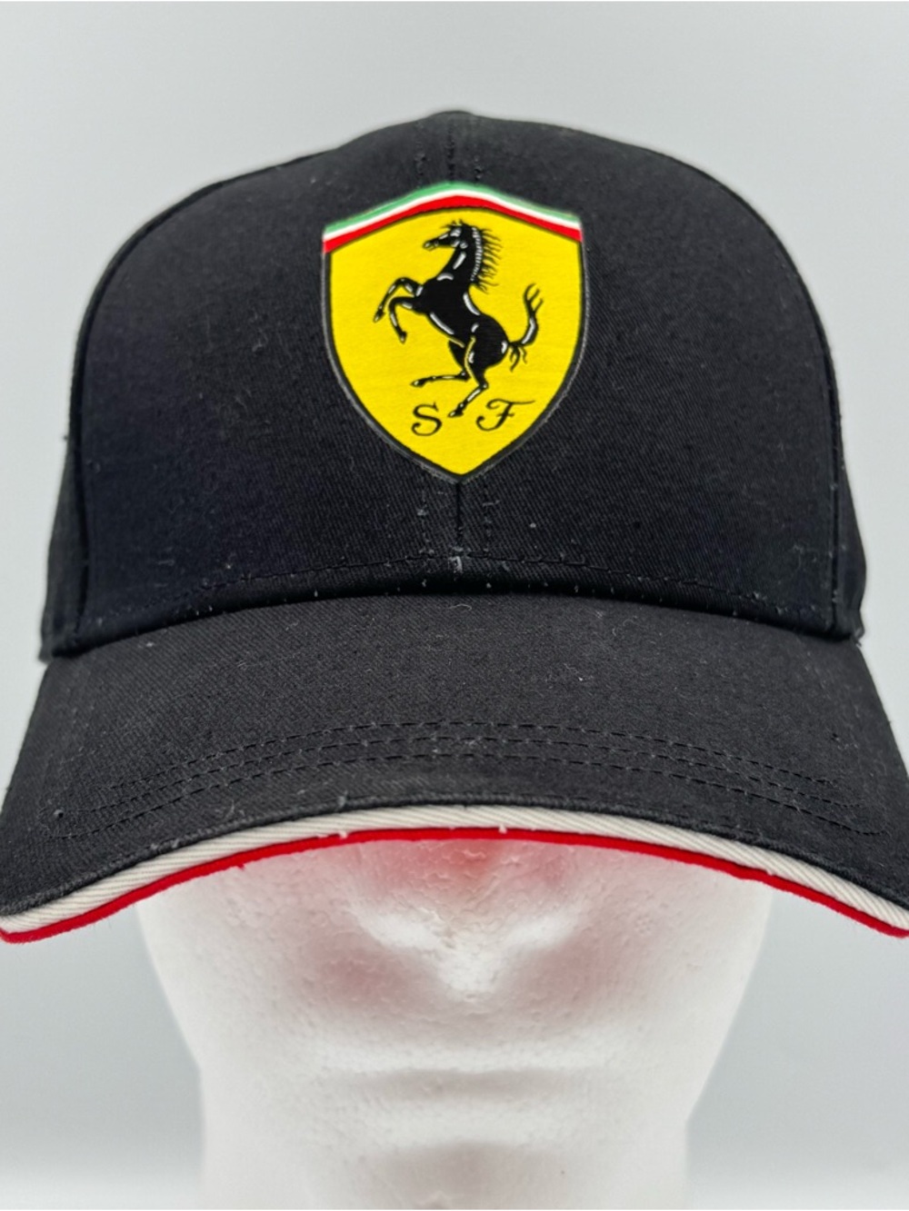 Rare Scuderia Ferrari Cap Racing Horse Genuine Official Speed Car Auto Hat Black
